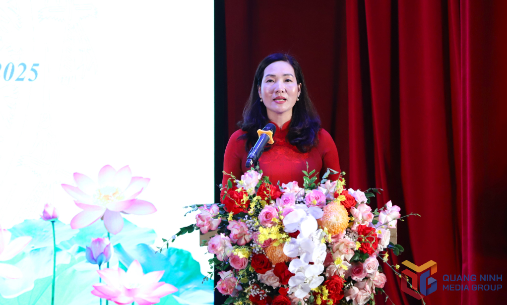 Phó Chủ tịch UBND tỉnh Nguyễn Thị Hạnh phát biểu chỉ đạo.