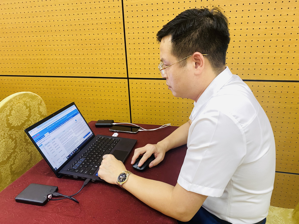 Ảnh với chú thích
