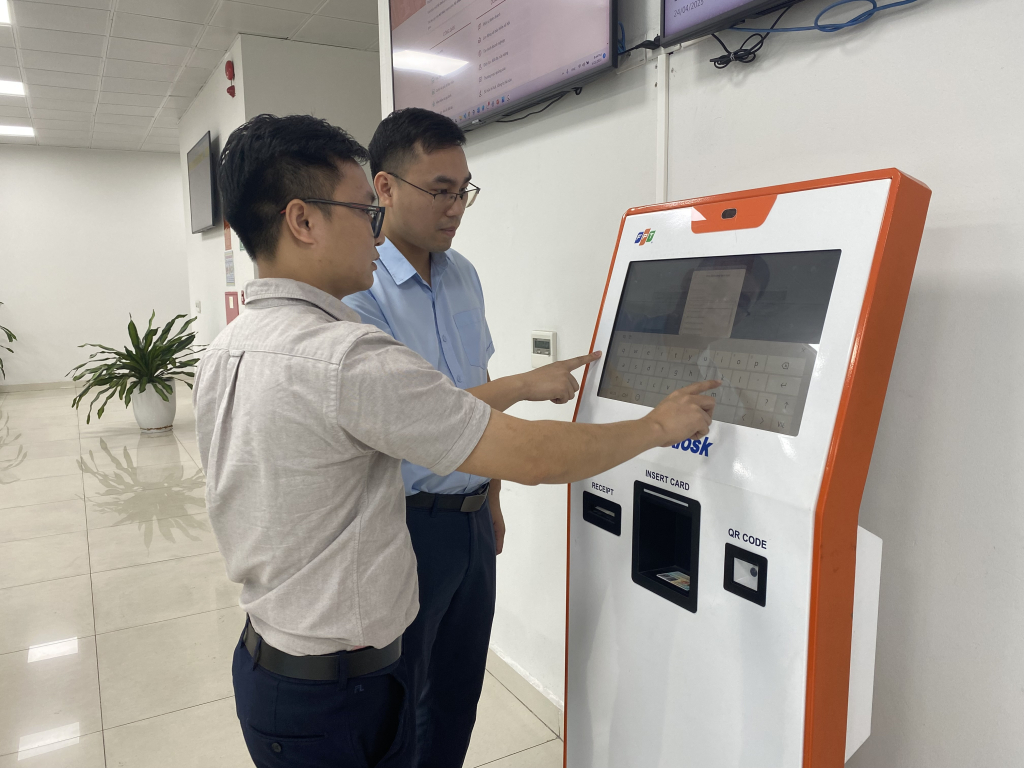 Ảnh với chú thích