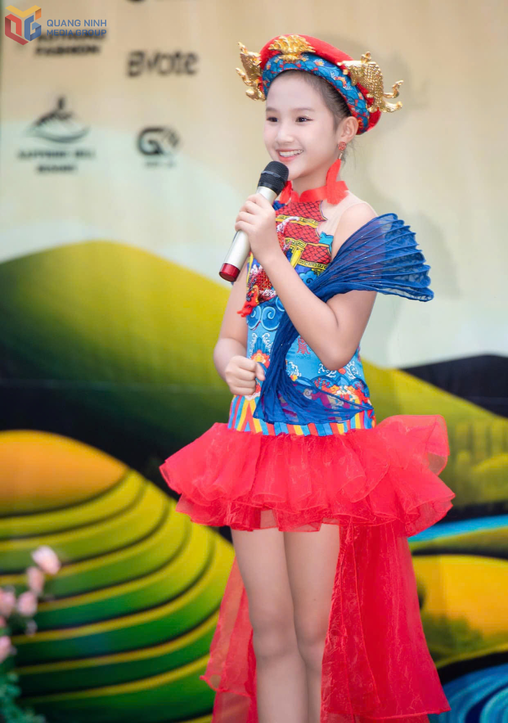 Mai Ngọc tham gia .....