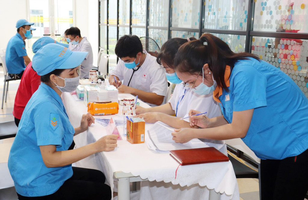 Ảnh với chú thích