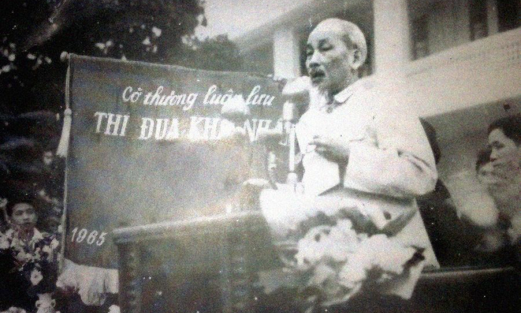 Ảnh với chú thích