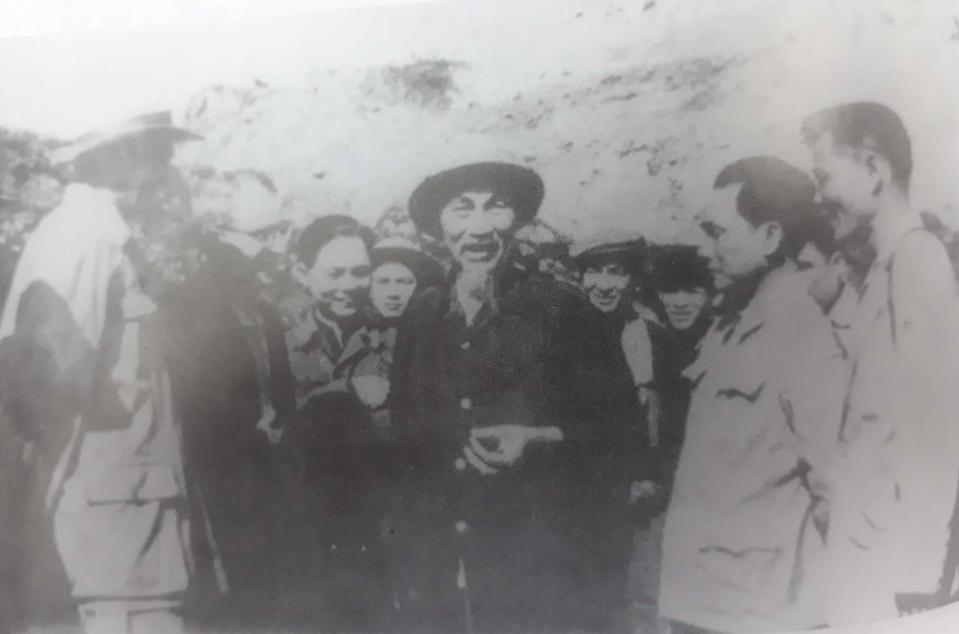 Ảnh với chú thích