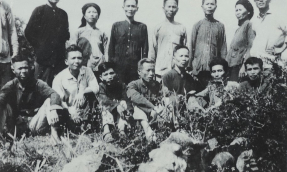 Ảnh với chú thích
