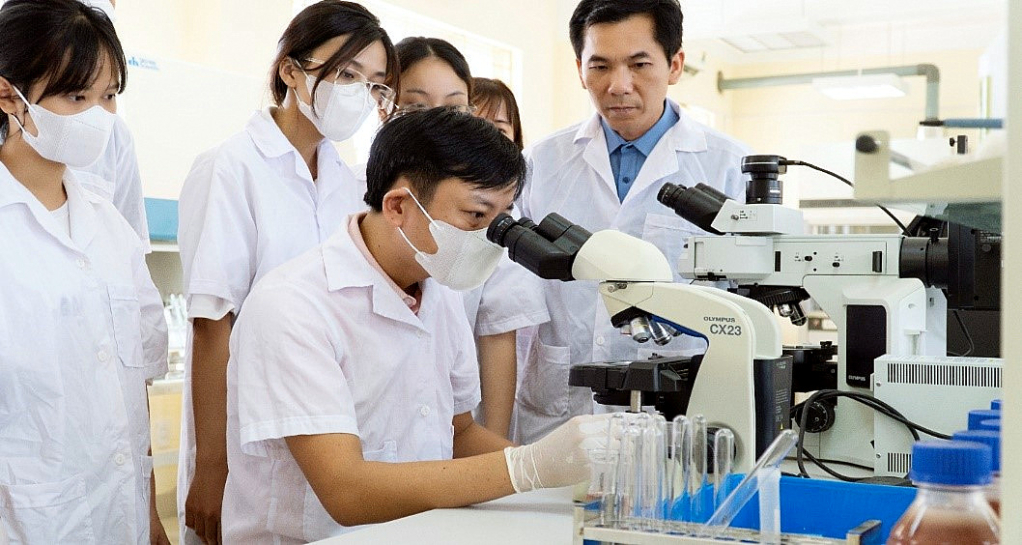 Ảnh với chú thích