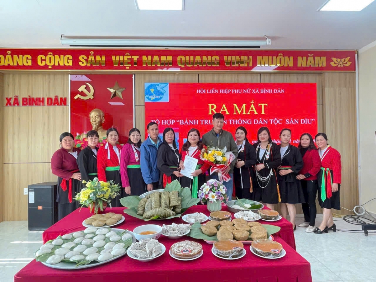 Ảnh với chú thích