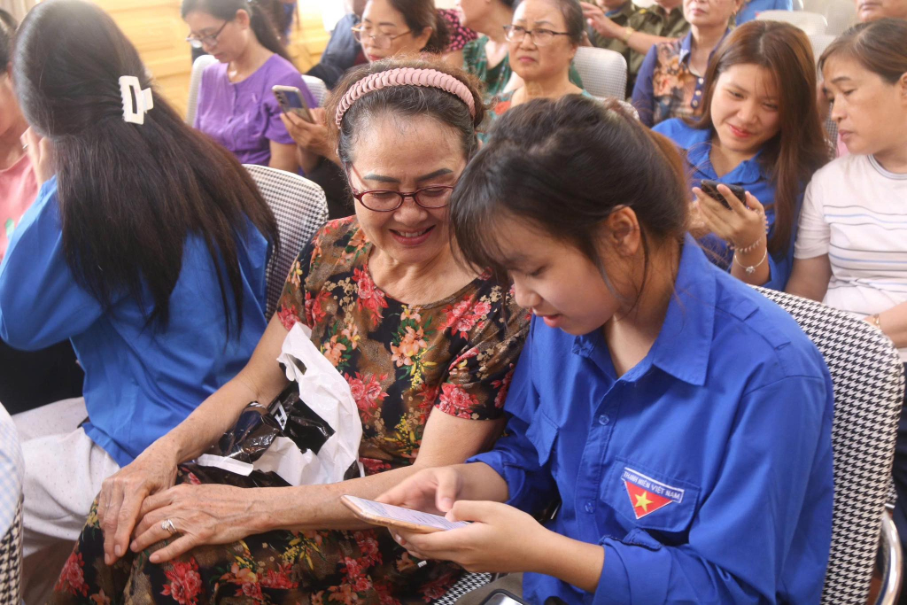 Ảnh với chú thích