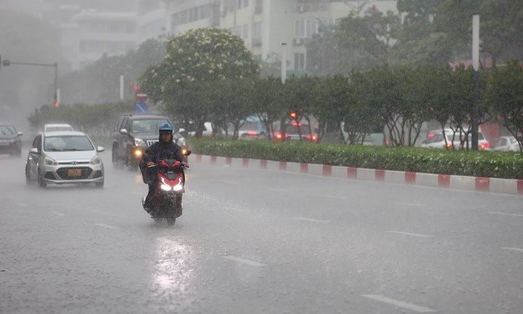 Thời tiết hôm nay 1/8: Bắc Bộ mưa chiều, Trung Bộ nắng nóng