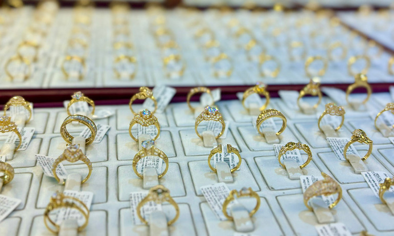 Giá vàng ngày 1/8: Vàng miếng SJC cao hơn thế giới hơn 16 triệu đồng/lượng