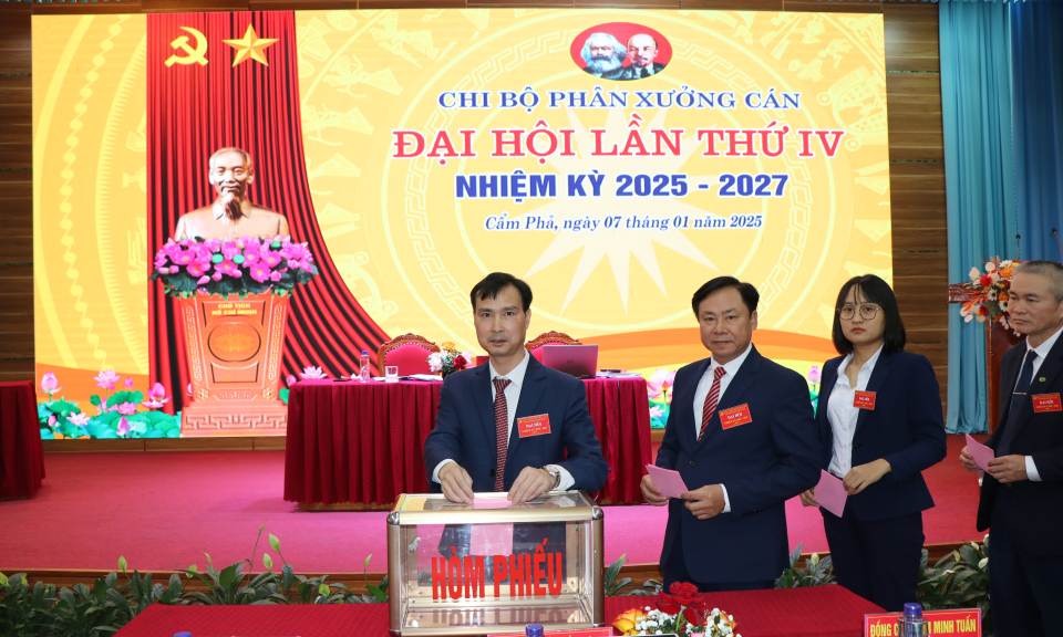 Xây dựng chi bộ vững mạnh, góp phần xây dựng Đảng bộ vững mạnh toàn diện