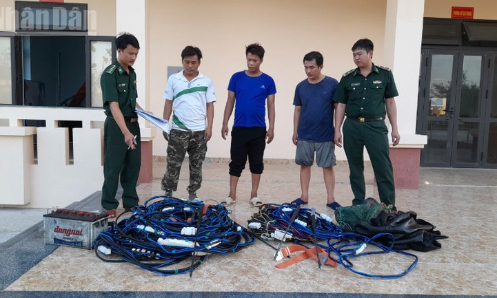 Đắk Lắk: Xử phạt chủ tàu cá tàng trữ công cụ kích điện để khai thác thủy sản trái phép