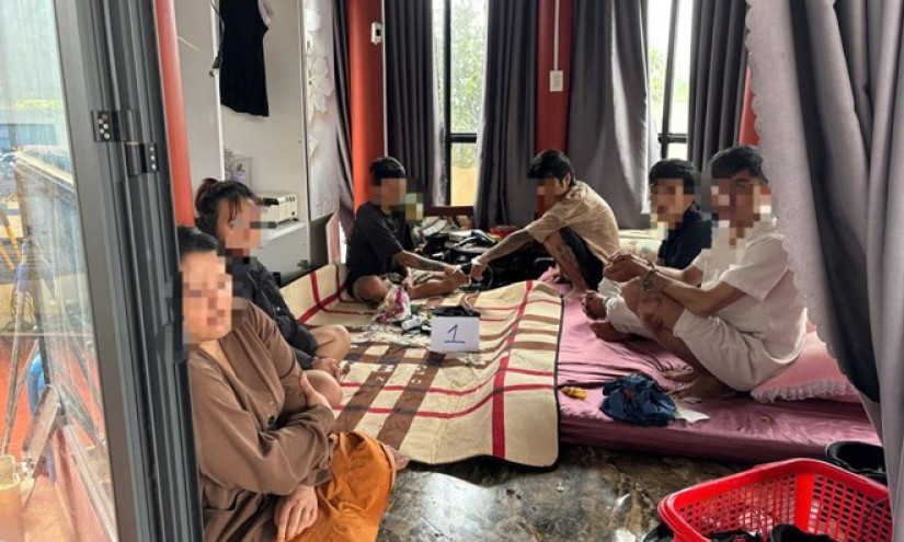 Bắt quả tang 6 thanh niên tổ chức sử dụng ma tuý ở Lâm Đồng