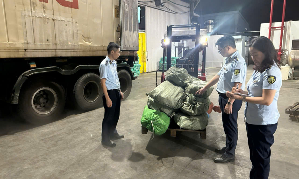 Ngăn chặn hàng giả từ "gốc