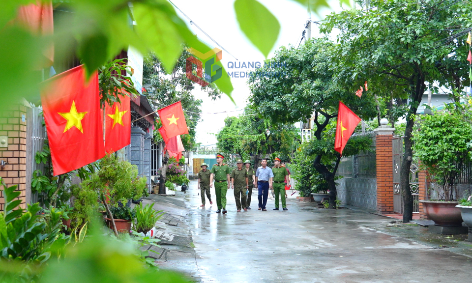 Xây dựng thế trận lòng dân vững chắc 