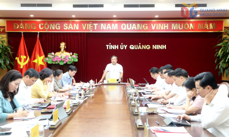 Giao ban Thường trực Tỉnh ủy