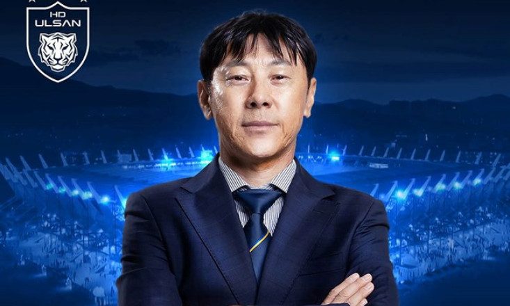 Huấn luyện viên Shin Tae-yong dẫn dắt Ulsan Hyundai