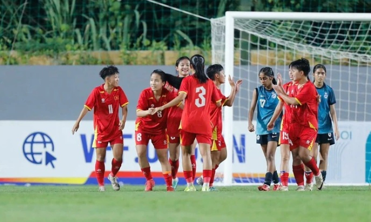 U20 nữ Việt Nam ghi bàn thắng khó tin ở vòng loại châu Á