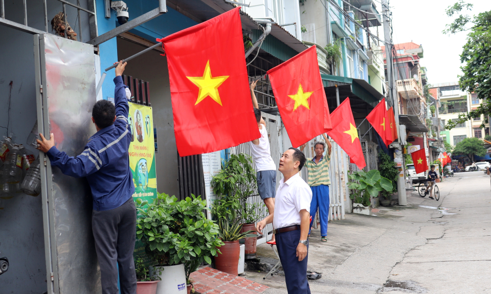 Sôi nổi thi đua hướng về đại hội đảng bộ các cấp