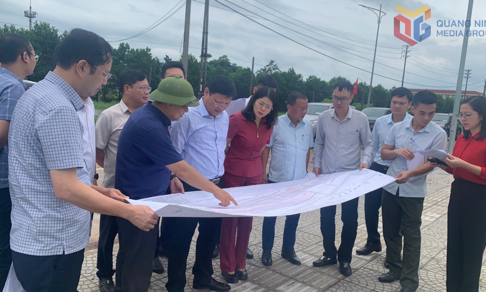 Đoàn công tác Ban Kinh tế - Ngân sách HĐND tỉnh khảo sát tại các dự án, công trình trên địa bàn tỉnh