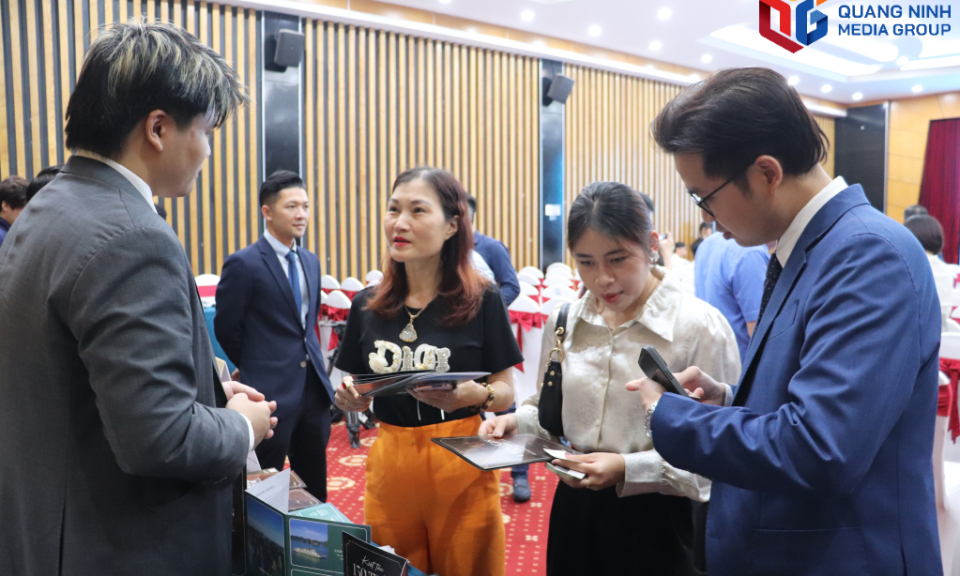Quang Ninh showcases tourism in Hanoi
