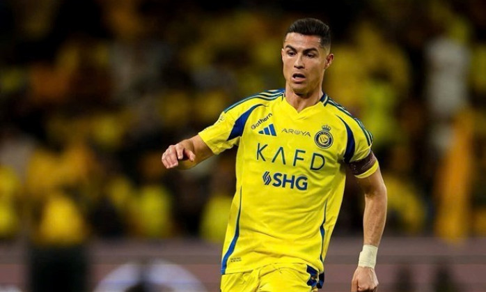 Ronaldo lập cú đúp, Al-Nassr vẫn thua Almeria