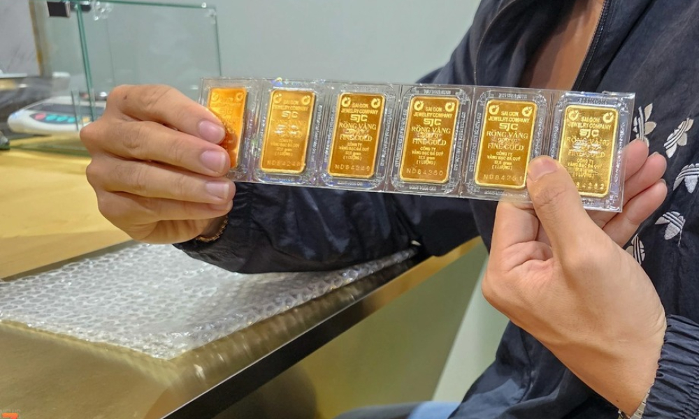 Giá vàng miếng bất ngờ lao dốc