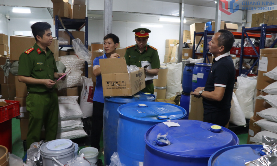 Không khoan nhượng với buôn lậu, gian lận thương mại và hàng giả