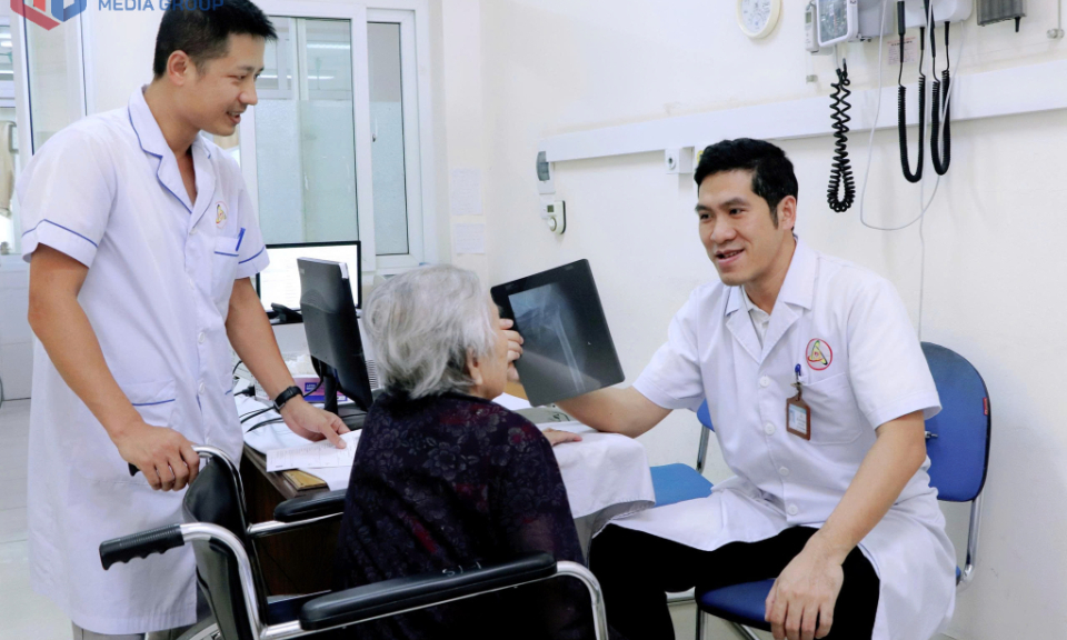 Đưa kỹ thuật chuyên sâu về gần dân