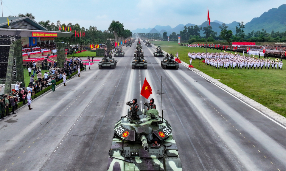 Dàn vũ khí, khí tài trong buổi tổng hợp luyện diễu binh, diễu hành lần 3 