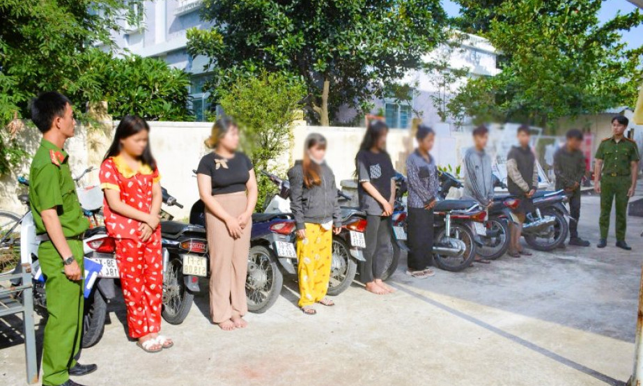 Bắt quả tang nhóm thanh thiếu niên trộm 9 xe máy ở Đà Nẵng