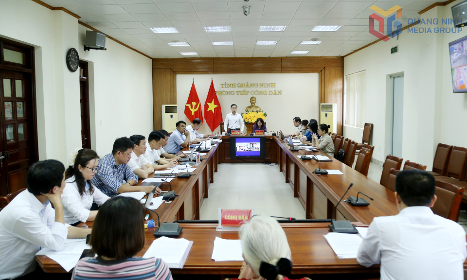 Các đồng chí lãnh đạo tỉnh tiếp công dân thường kỳ tháng 8/2025