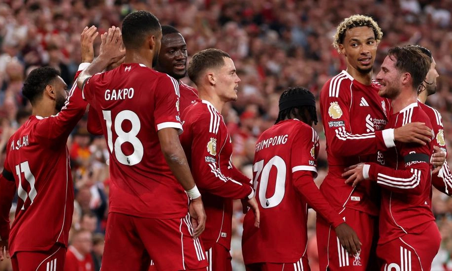 Tân binh rực sáng, Liverpool giành ba điểm ở trận khai mạc Premier League
