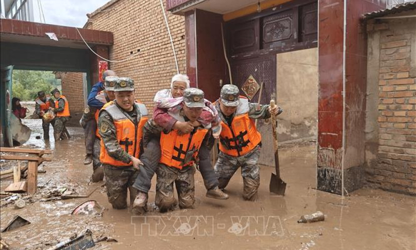 Mưa lũ gây nhiều thiệt hại tại Trung Quốc và Ấn Độ