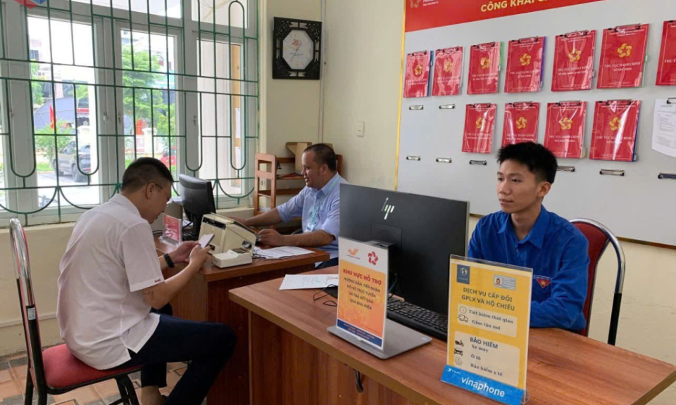  Chung tay đẩy mạnh dịch vụ công trực tuyến