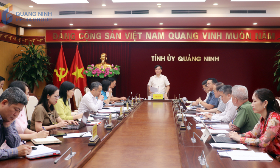 Tiểu ban Tuyên truyền - Khánh tiết Đại hội đại biểu Đảng bộ tỉnh họp triển khai nhiệm vụ