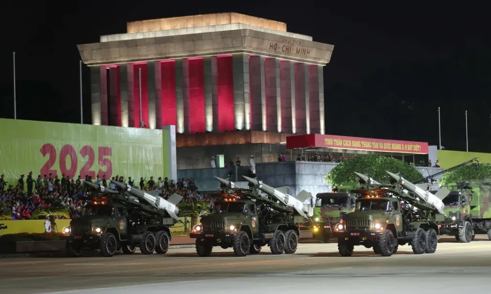 First joint rehearsal for 80th National Day parade with 16,000 officers takes place in Hà Nội