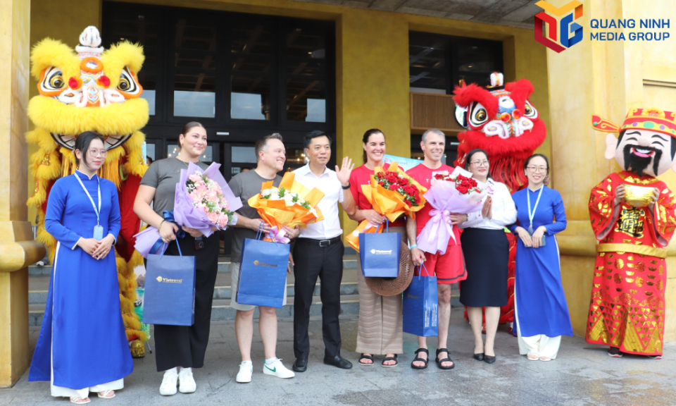 广宁迎接前来参加会奖旅游的600名游客