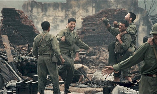 "Mưa đỏ" thu gần 50 tỉ đồng sau 1 ngày ra rạp