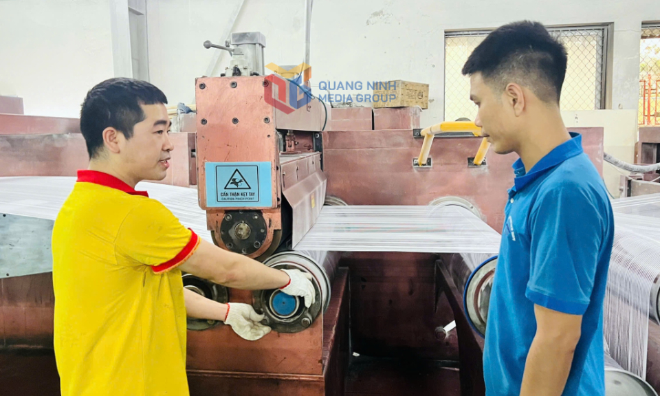 Tổ trưởng gương mẫu sáng tạo