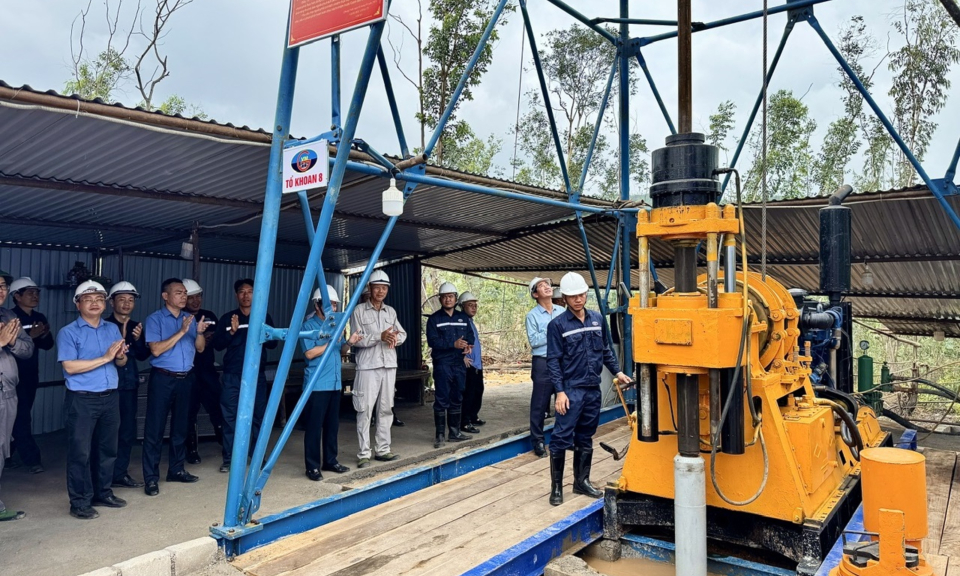 TKV thi đua hoàn thành kế hoạch quý III