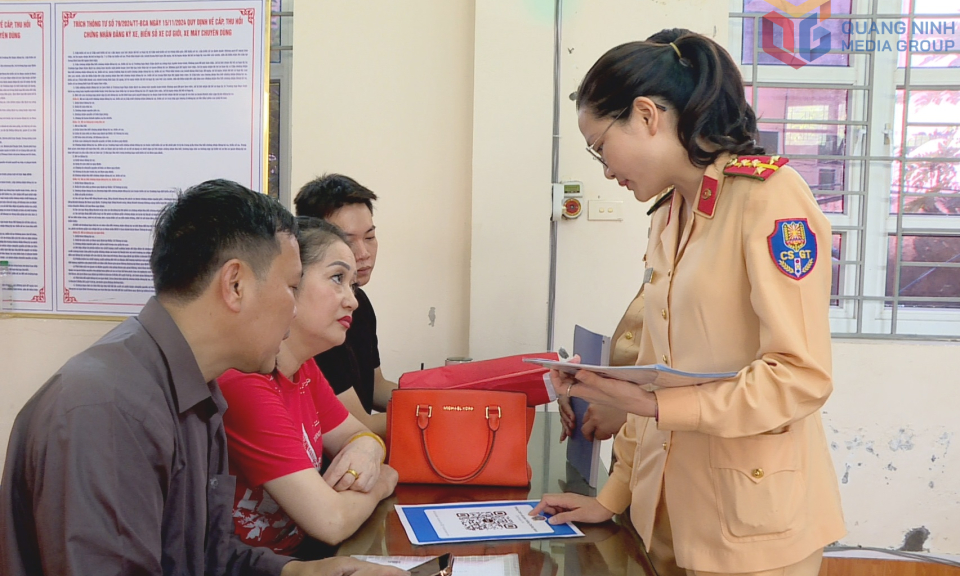 Đẩy mạnh chuyển đổi số trong công tác bảo đảm ATGT