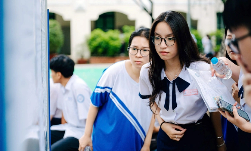 Tuyển sinh đại học 2025: Vì sao điểm chuẩn tăng kỷ lục?