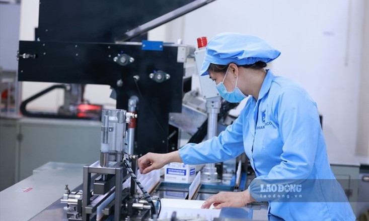 Đề nghị không cắt giảm tiền lương khác khi tăng lương tối thiểu từ 250.000-350.000 đồng
