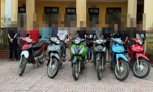 Công an xã ngăn chặn kịp thời nhóm đối tượng dùng đinh ba để đánh nhau