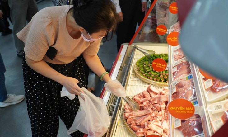 Những lưu ý quan trọng khi mua thực phẩm khuyến mãi, sắp hết hạn