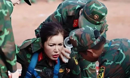Minh Tú rút khỏi Sao nhập ngũ