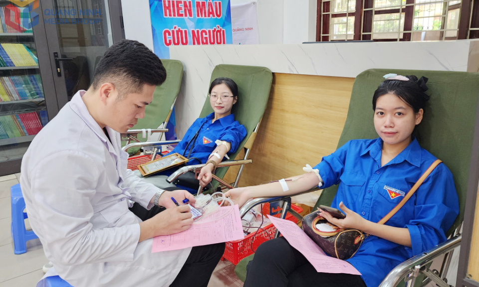 Đoàn Thanh niên Trường Cao đẳng Y tế Quảng Ninh tổ chức hiến máu nhân đạo đợt 2 năm 2025