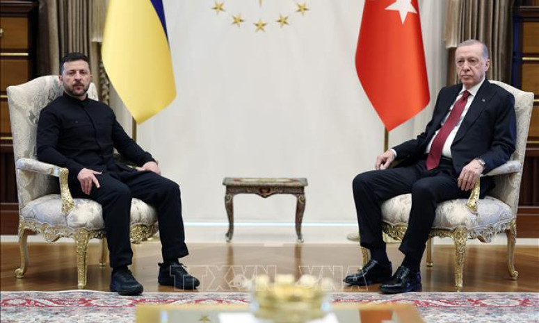 Thổ Nhĩ Kỳ sẵn sàng làm trung gian hòa giải Nga và Ukraine - EC kêu gọi Nga ngồi vào bàn đàm phán