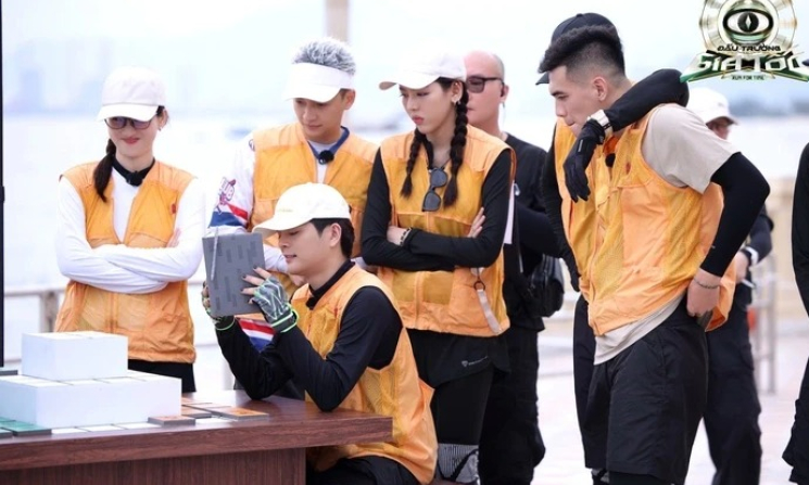Nghệ sĩ chạy sô game show, nhìn đâu cũng thấy người quen