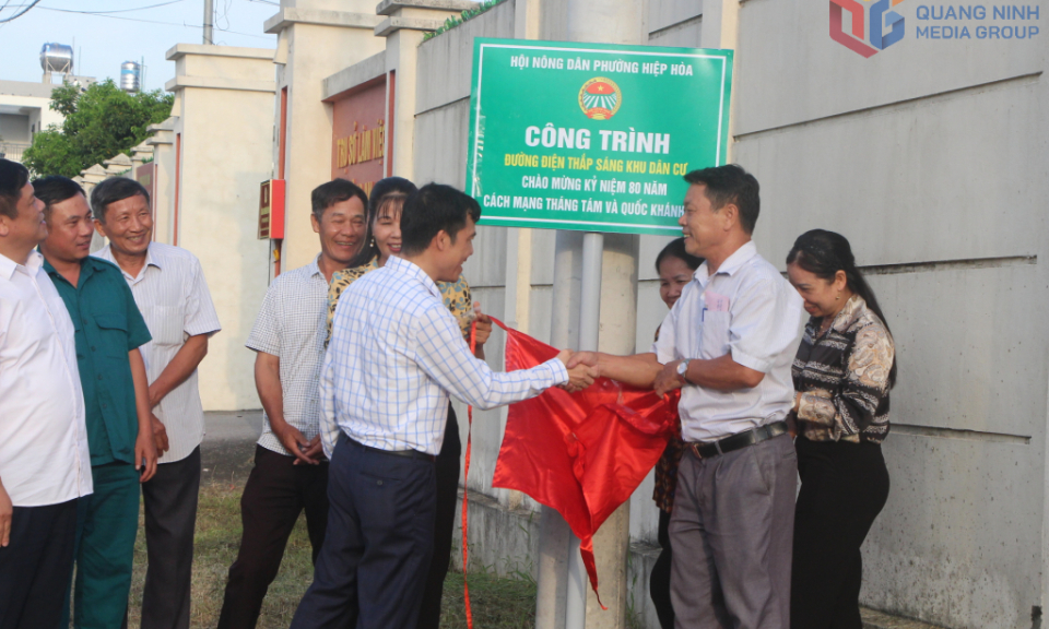Phường Hiệp Hòa: Khánh thành 3 công trình “Đường điện thắp sáng khu dân cư”